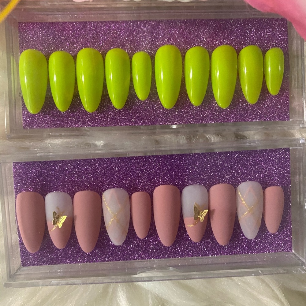 Press on nails
